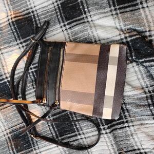Stylish Tan and Black Crossbody Bag